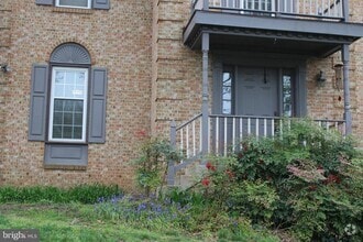 Building Photo - 5900 Wescott Hills Way