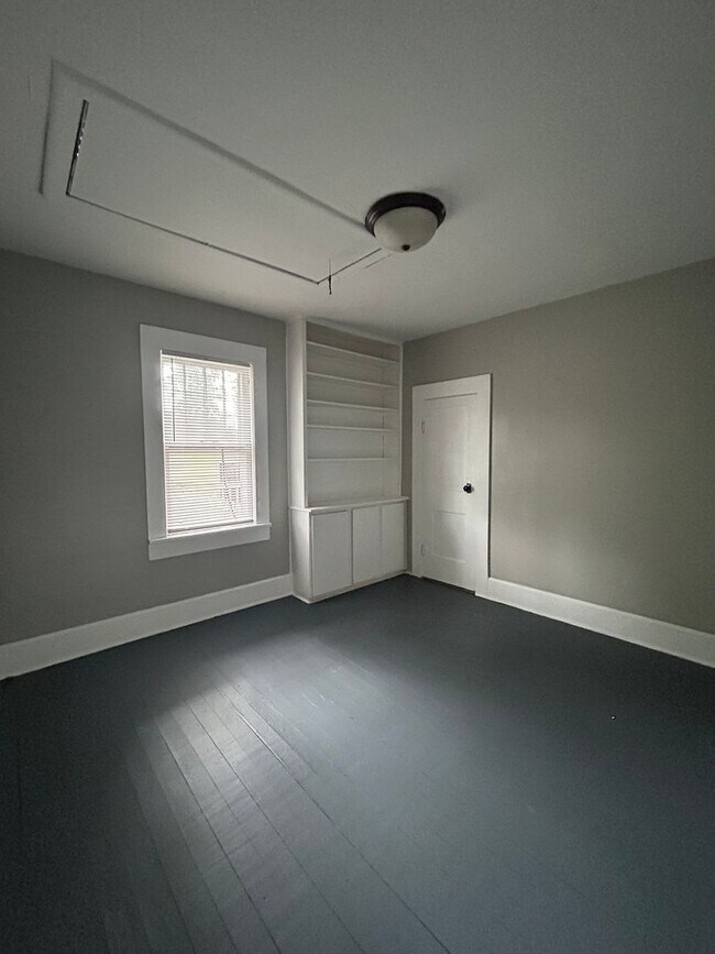 Foto del edificio - 3 Bedroom 1 Bathroom house Available Now!