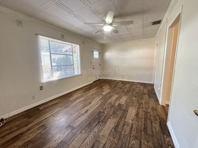 Building Photo - 840 Lake Ave