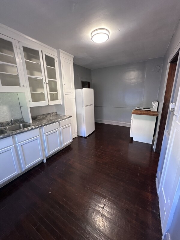 Foto del edificio - 3389 W 125th St