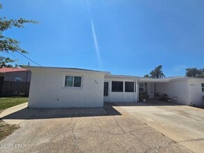 Building Photo - 6216 Pridgen St