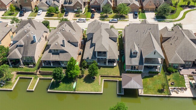 Foto del edificio - 17918 Olde Oaks Estate Ct