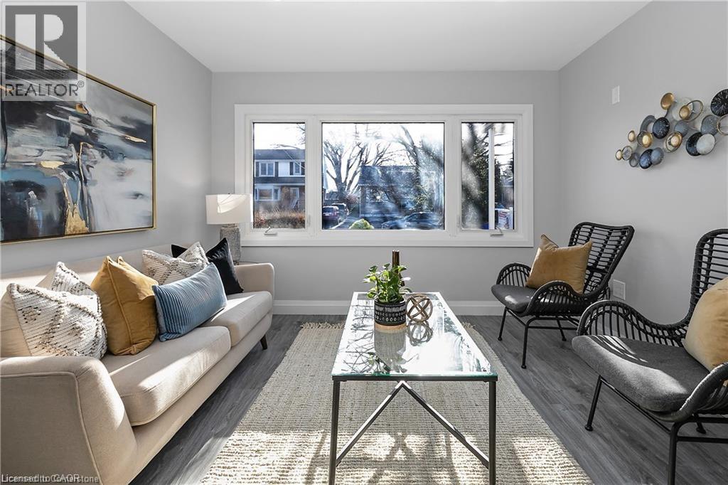 Primary Photo - 254 W 31st St