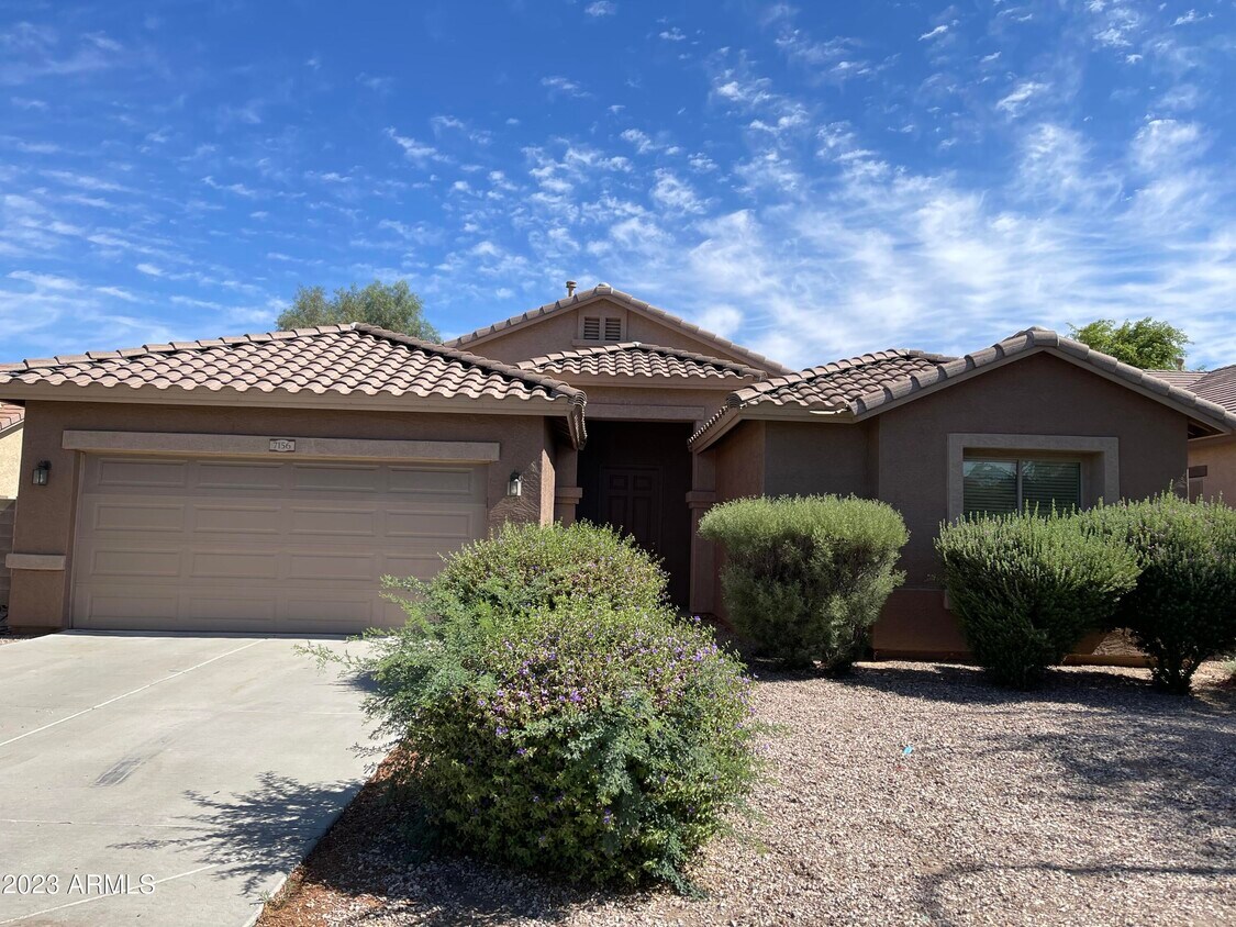 7156 W Ocotillo Rd, Glendale, AZ 85303 House for Rent in Glendale, AZ