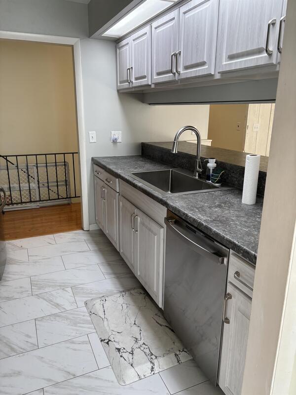 Foto del edificio - 1704 W Jackson St