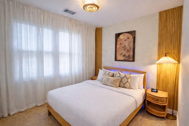 Building Photo - 1330 Wallach Pl NW