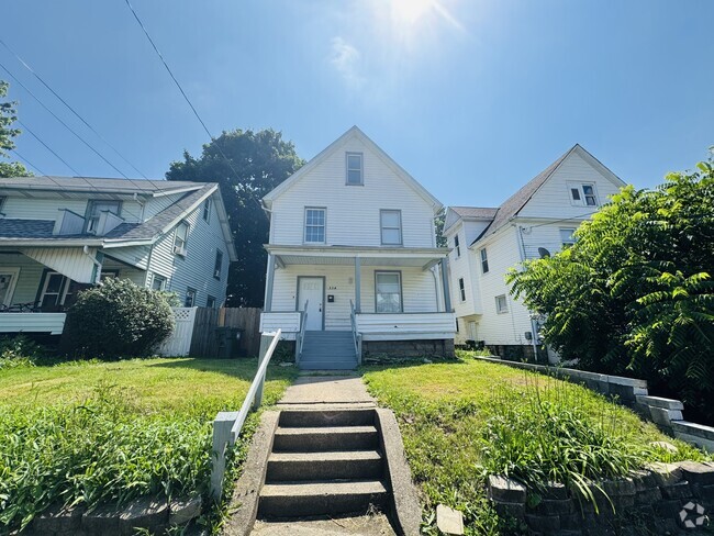 Building Photo - 334 Clarendon Ave NW