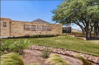 Building Photo - 9907 Quercia Dr