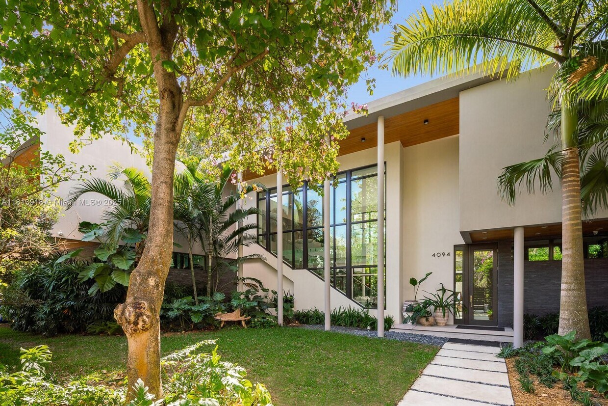 Foto principal - 4094 Park Ave