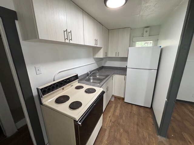Foto del edificio - 722 1st St N