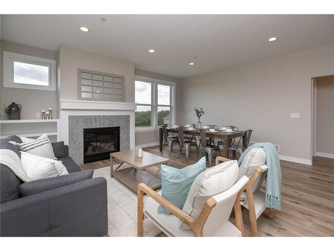 Building Photo - 1481 Belvior Ln NE