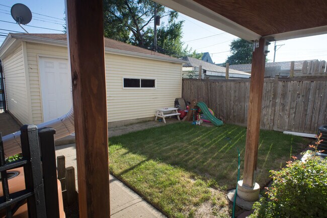 Foto del edificio - 4825 W Hutchinson St