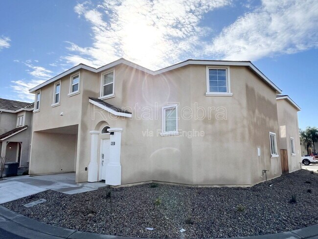 Photo - 1396 Rincon Dr House