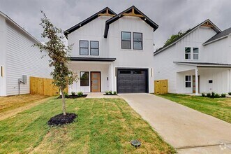 Building Photo - 4515 Wahoo St