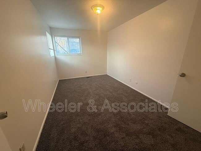 Building Photo - 2650 Jefferson Ave