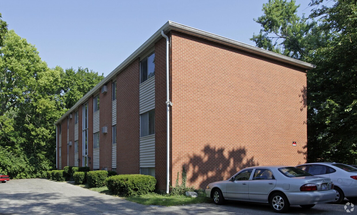 Primary Photo - 500 Williams St