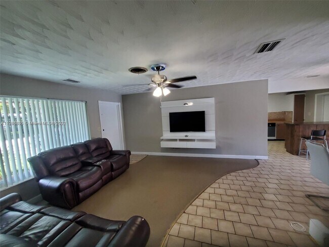 Foto del edificio - 3501 N 66th Ave