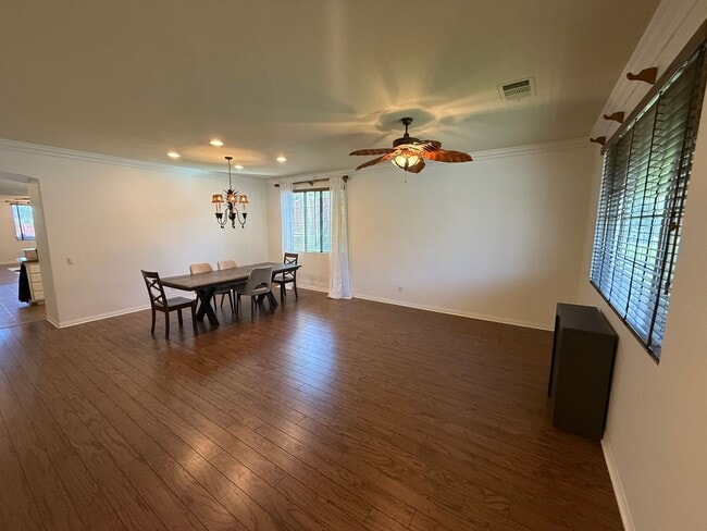 Building Photo - COMING SOON! 3-Bedroom Single-Story Home w...