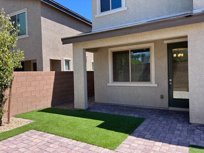 Foto del edificio - 3 Bedroom Single Family home - Gated community