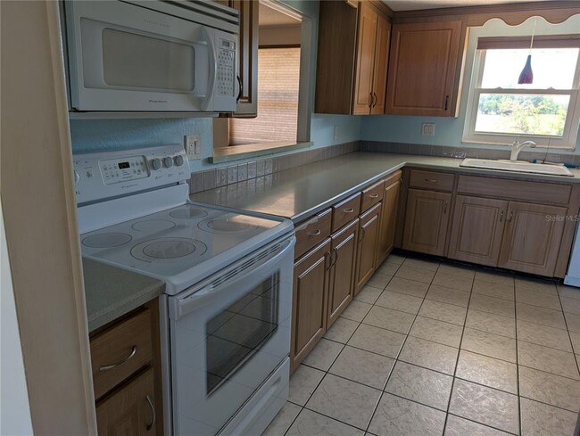 Foto del edificio - 141 Golf Club Ln