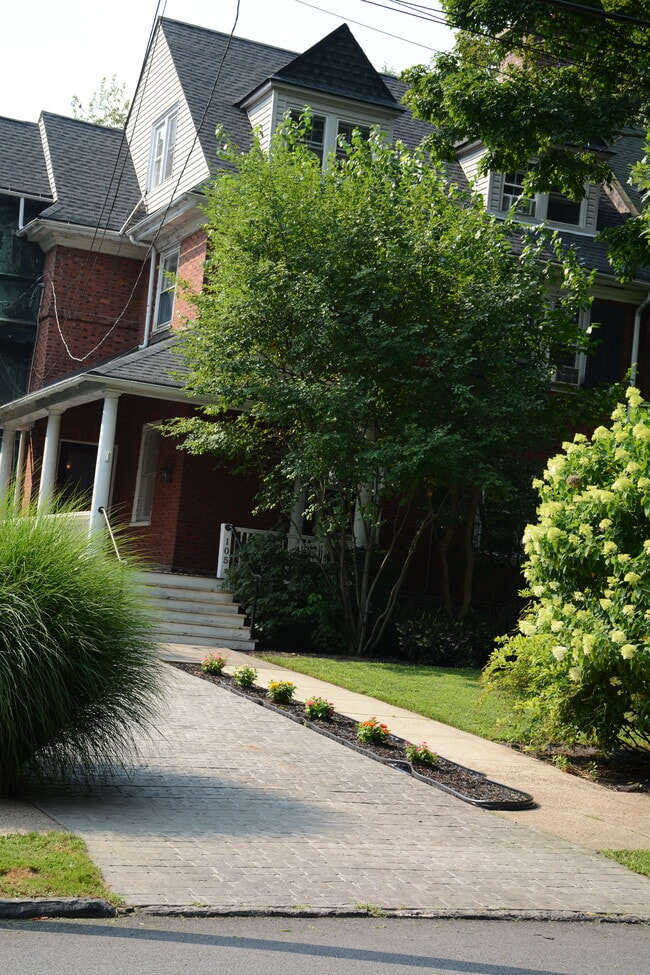 105 E. Gowen Ave. Unit #5 - 105 E Gowen Ave