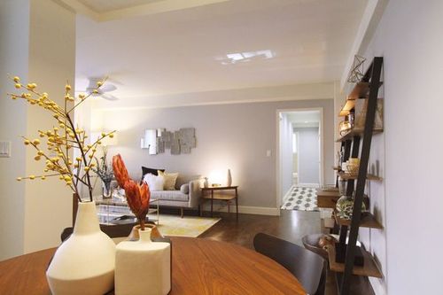 Building Photo - 451 E 14th St