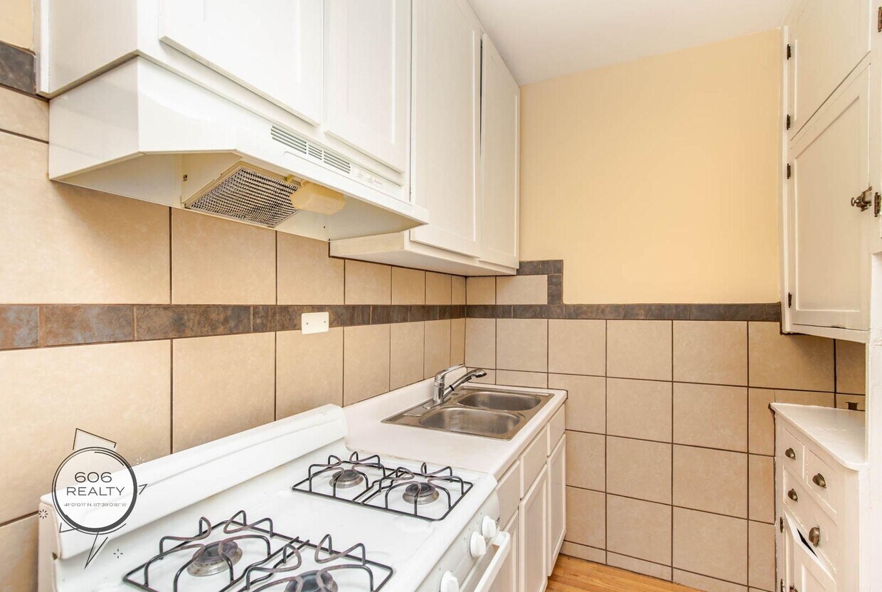 Foto del edificio - 2801 N Keating Ave