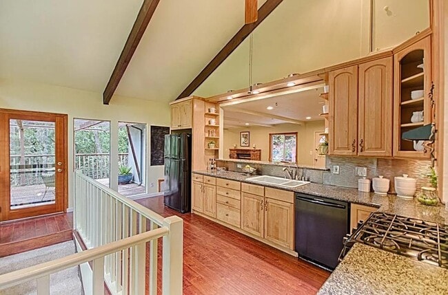 Foto del edificio - 130 Fairview Ave