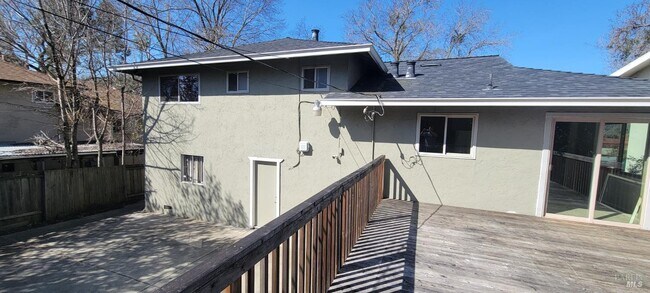 Building Photo - 6 Los Cerritos Dr