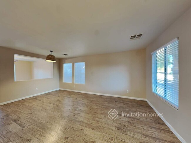 Building Photo - 280 Bella Calabria Ave