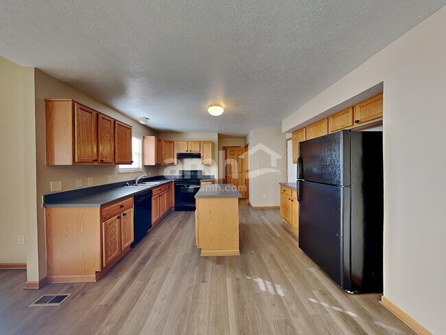 Foto del edificio - 1162 McNeil Dr