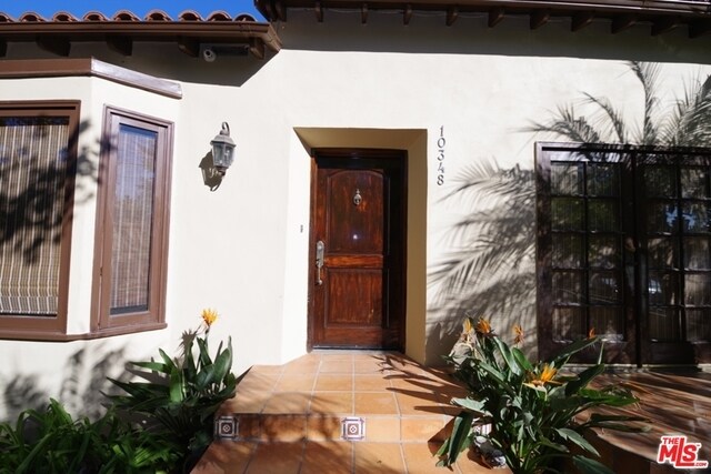 Foto del edificio - 10348 Calvin Ave