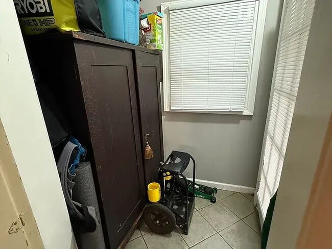 Photo - 1147 United Ave Unit C Apartment