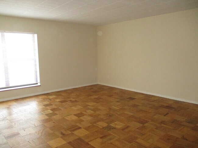 Tiffany 307 - Fotos similares - Tiffany Apartments