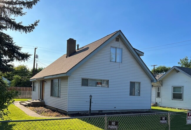 Building Photo - 317 N Elliott St