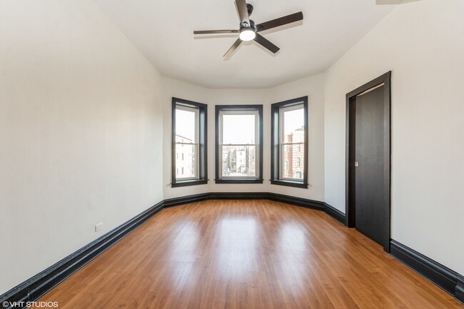 Building Photo - 6352 S Ingleside Ave