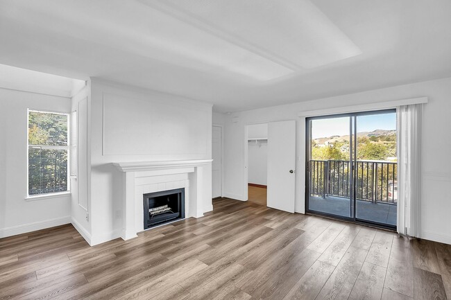 Building Photo - Updated and cozy 1br apartment w/FREE stor...