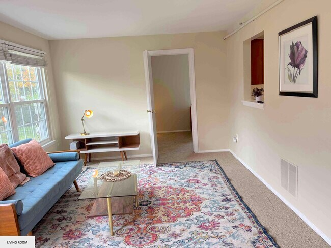 Foto del edificio - 4835 Berwyn House Rd