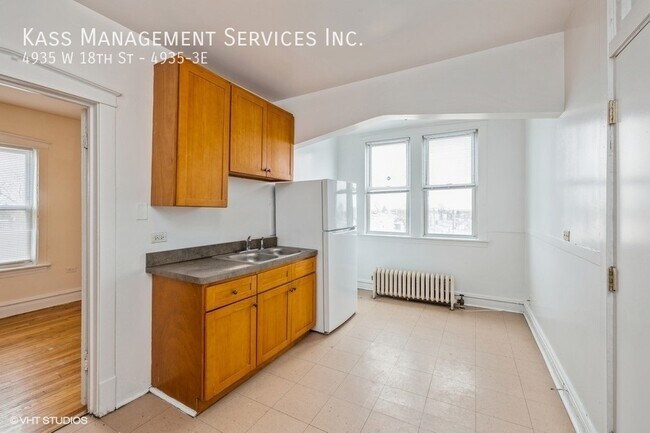 Foto del edificio - 4935 W 18th