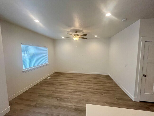 Foto del edificio - Lovely townhome for rent in American Fork