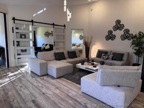 Building Photo - 15718 Loch Maree Ln