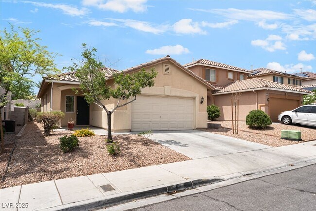 Foto del edificio - 8729 Shady Pines Dr