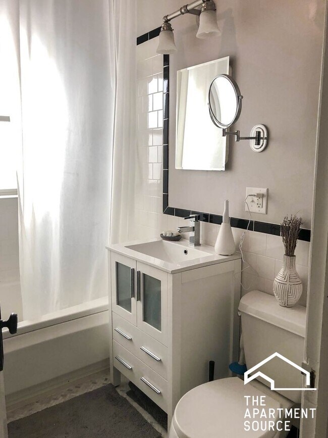 Foto del edificio - 4808 N Paulina St