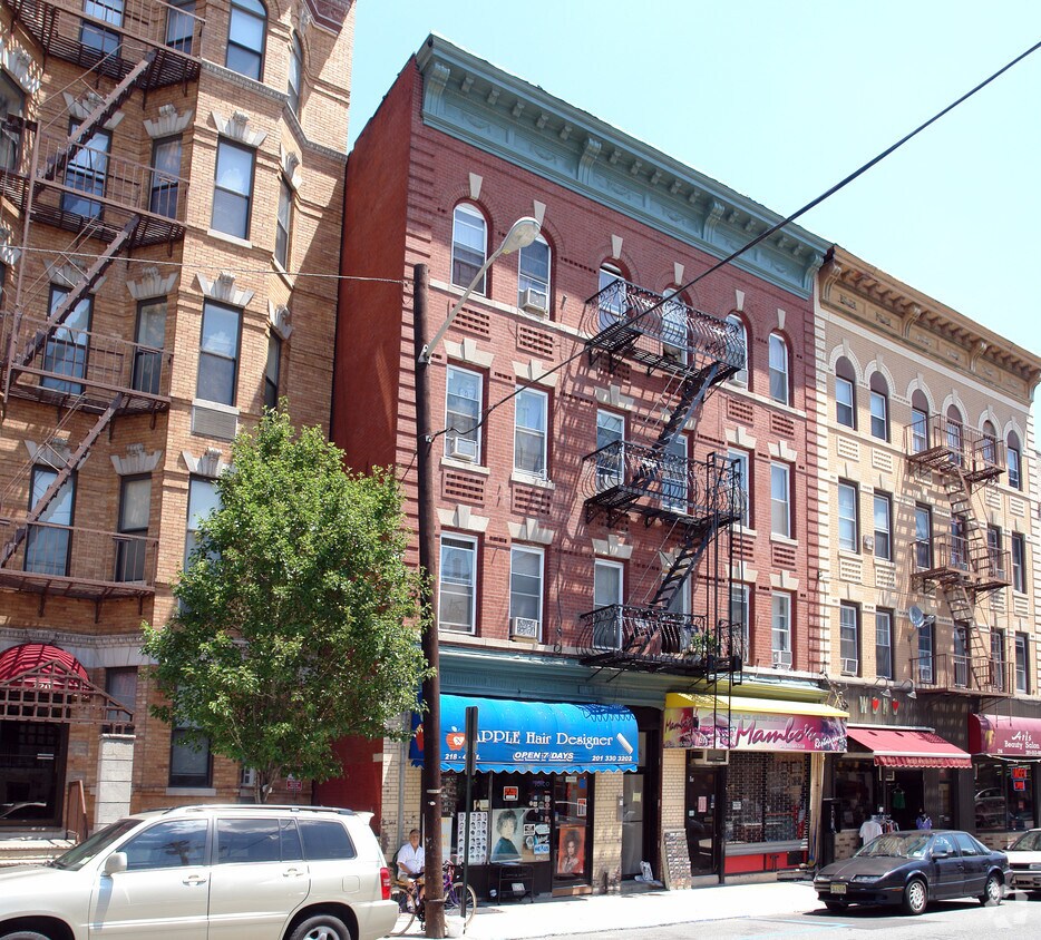 Primary Photo - 216-218 48th St