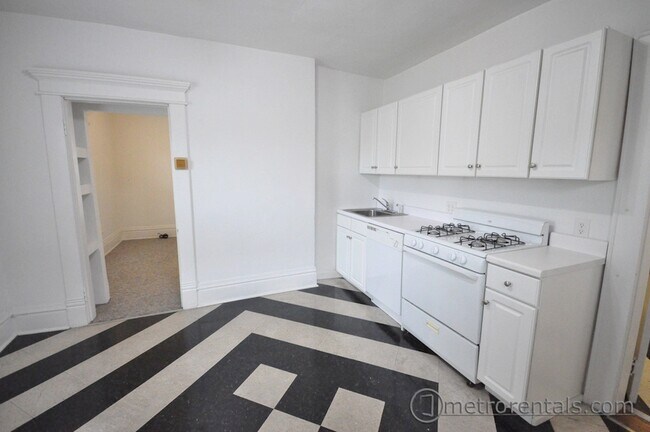 Cocina - 2185 Summit St