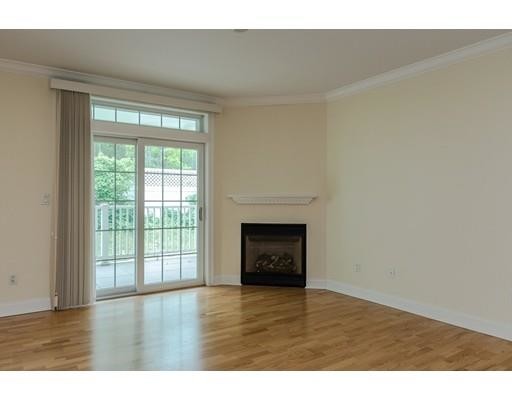 Building Photo - 95 Conant St