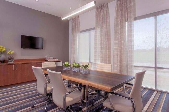 Foto del edificio - A 1 Bed Apartment fit for the Queen.