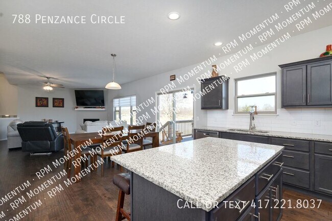Building Photo - NEW 5 BED/4BATH HOME IN NIXA-READY FOR YOU