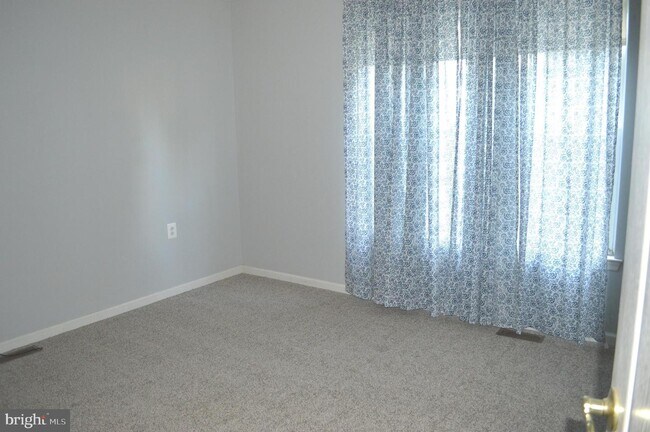 Building Photo - 104 Sage Trail