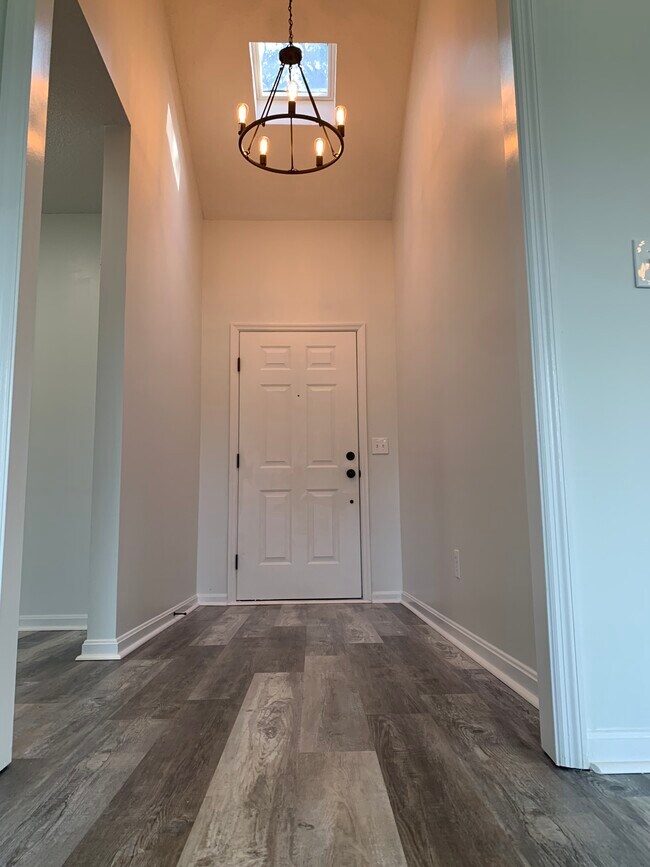 Building Photo - 108 Beechwood Dr